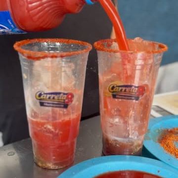 Bebidas preparadas servidas en vasos de Carreta 9